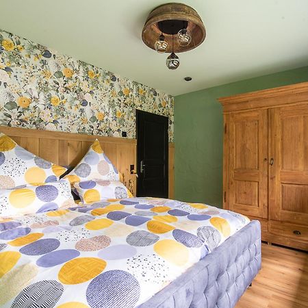 Einzigartige Traumwohnung Mit Whirlpool & Sauna Bietet Luxus Und Erholung Neuheilenbach Экстерьер фото